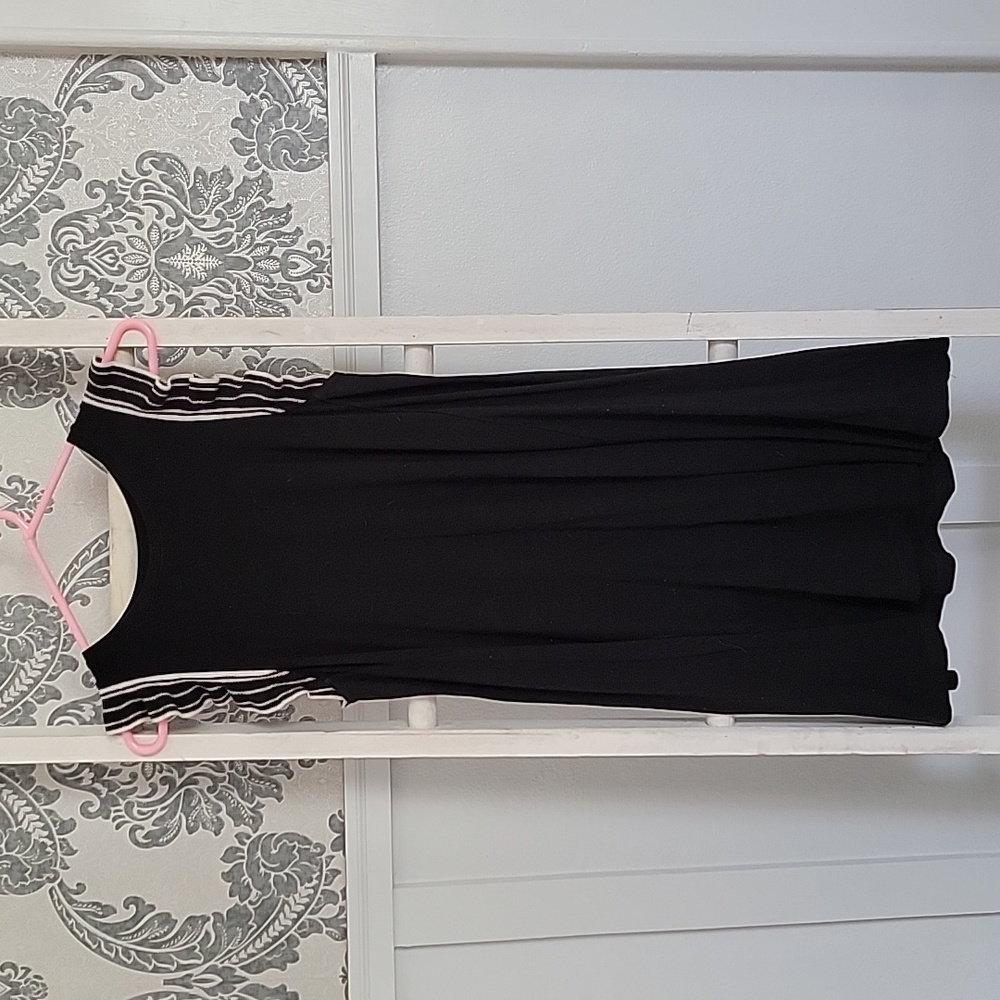 Loft Women's Dress Small Black with Sweater Flutter Sleeves Flowy Stretchy